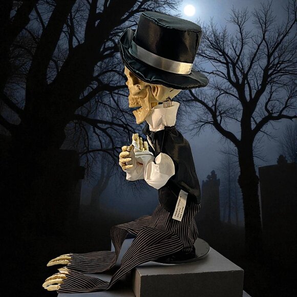 Animatronic Halloween Skeleton With Top Hat And Red Glowing Eyes 15" Tall Sittn' - Picture 6 of 8